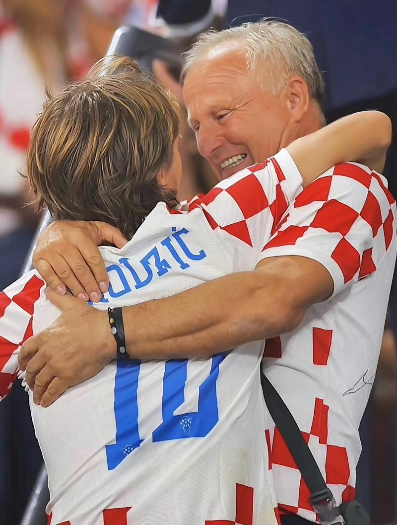 斗地主里常见错误解析（斗地主常犯错误剖析）