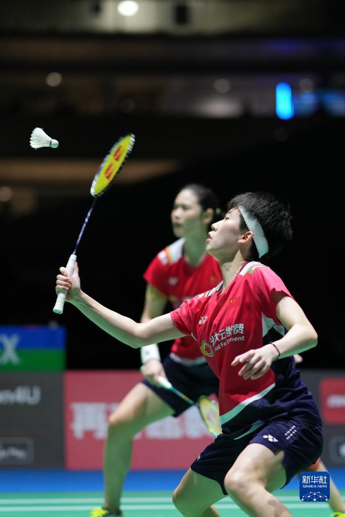 式上的一个 式上的一个